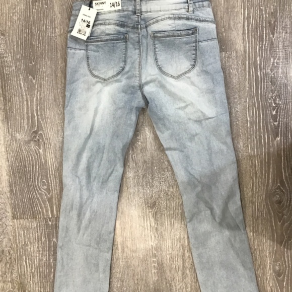 Girls distressed skinny jeans - Picture 2 of 3